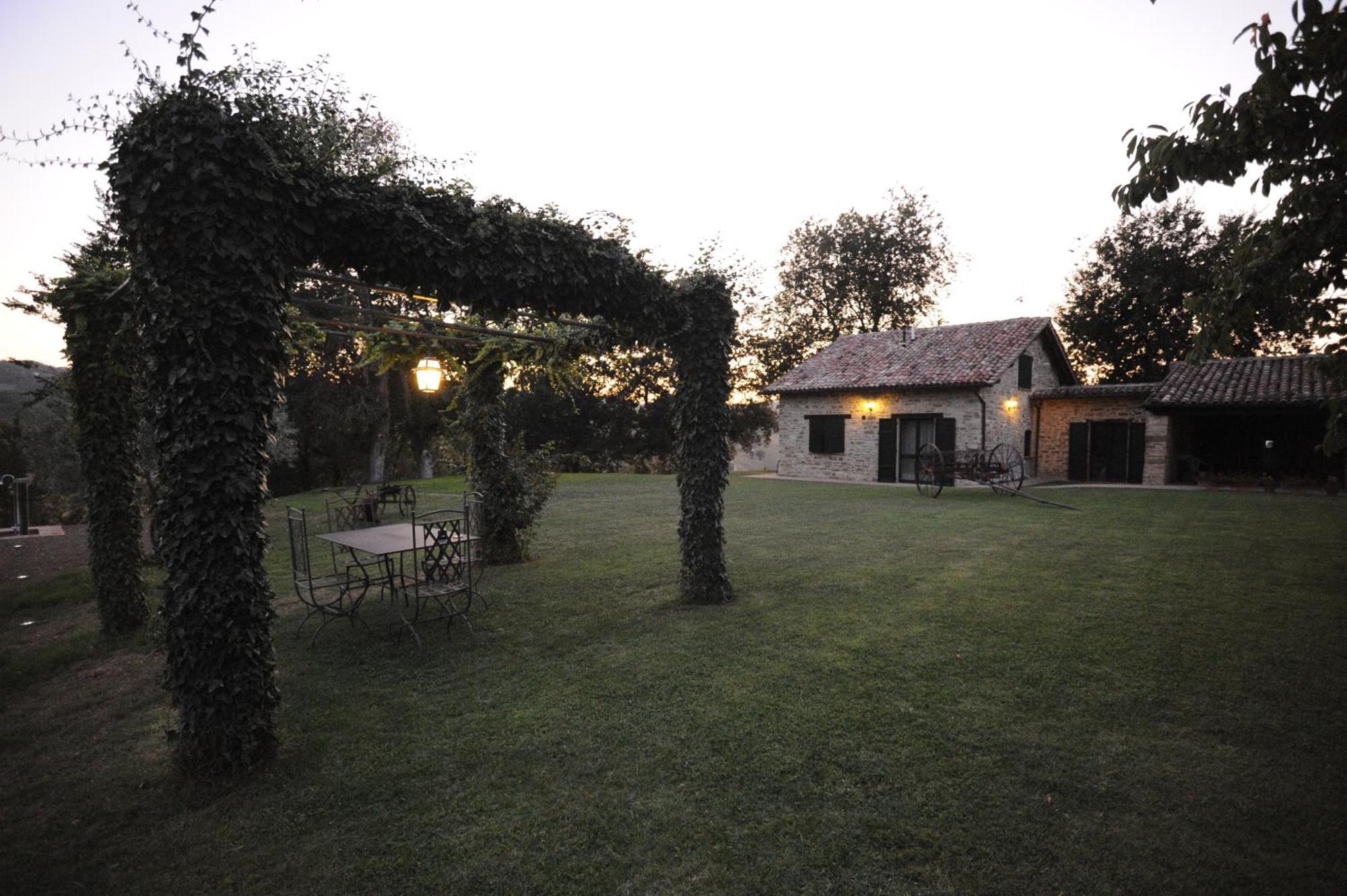 Azienda Agraria Montelujano Gubbio Bagian luar foto