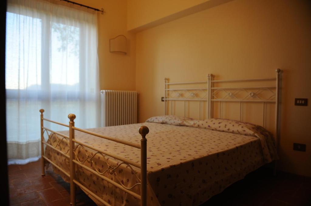 Azienda Agraria Montelujano Gubbio Ruang foto